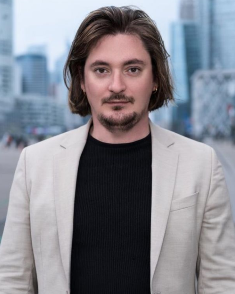 Hacker français le plus recherché par la CIA: Florent Curtet révèle ce qu’il s’est réellement passé