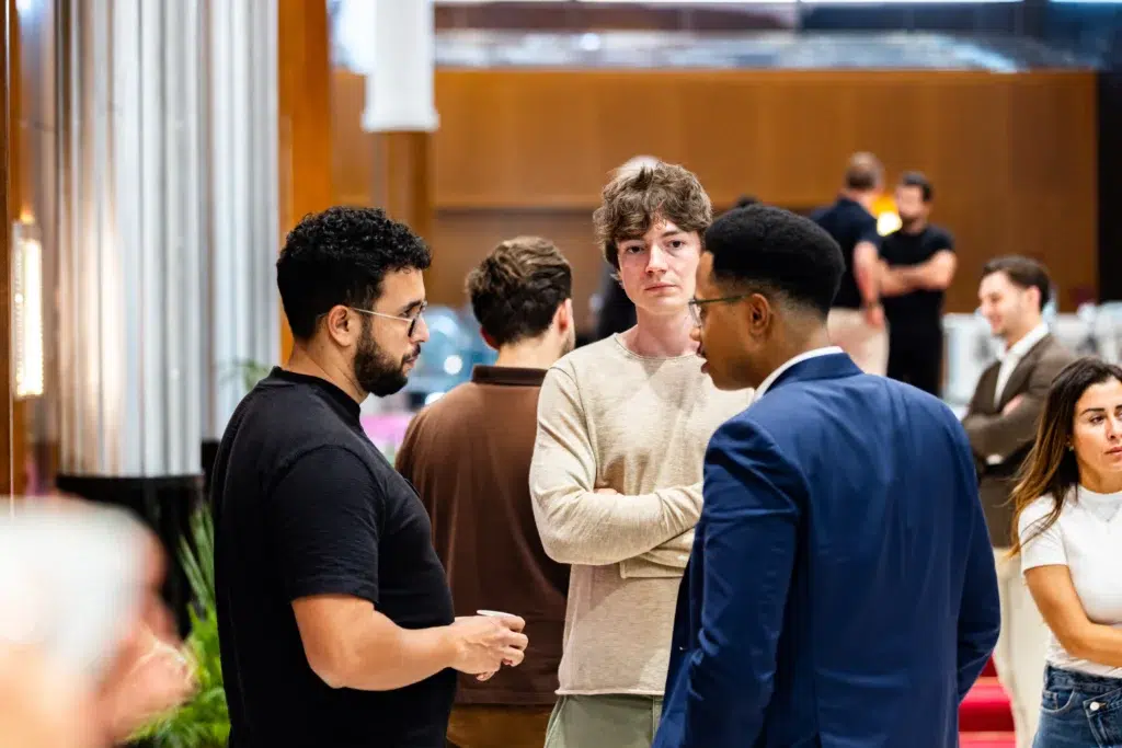 Pourquoi écouter Le Déclic peut accélérer votre changement de voie professionnelle